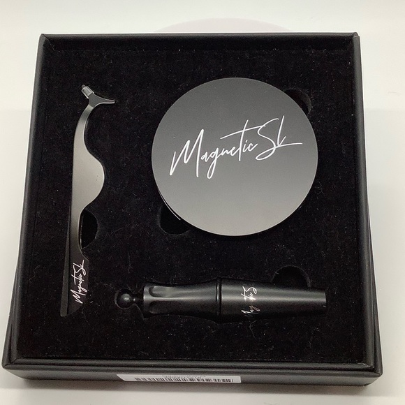 MAGNETIC SL KOURTNEY EYELINER & LASH KIT - Picture 5 of 8
